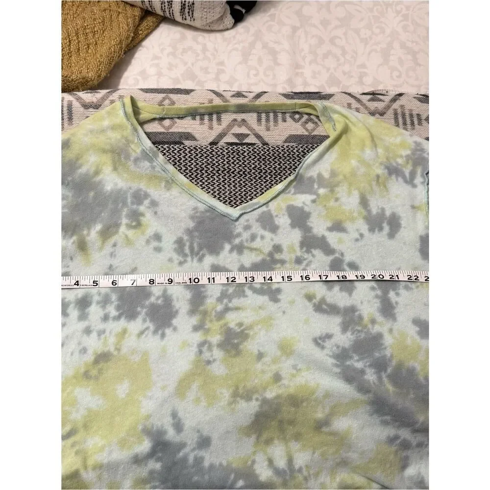 We The Free Light Green and Gray Tie-Dye V-Neck Sweatshirt